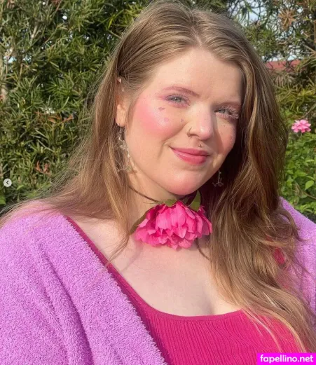 Plump Pixie OnlyFans Thumbnail #AB5nxVbGQr