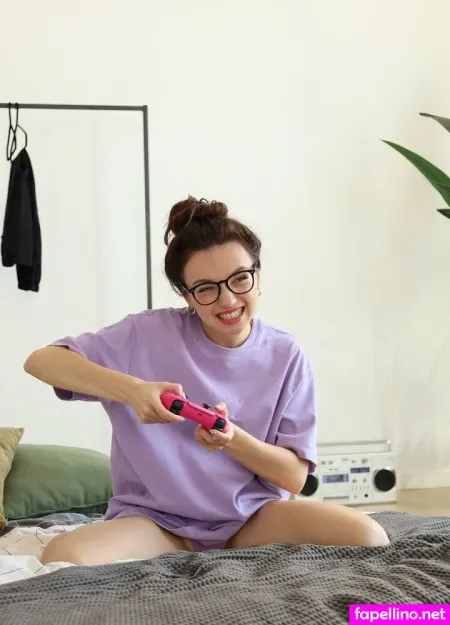 Plushy Liz Main Profile Photo