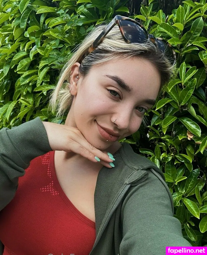 pocketrocket_ella Nude Leaked OnlyFans Photo #TGNvbaNzn1