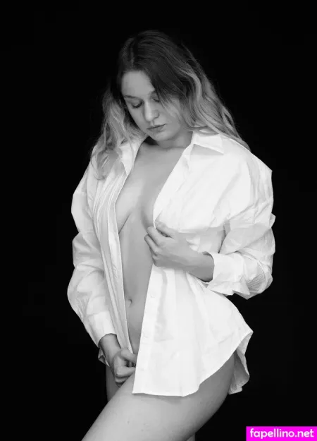 Poesjenel OnlyFans Thumbnail #JbzdpmO6nx