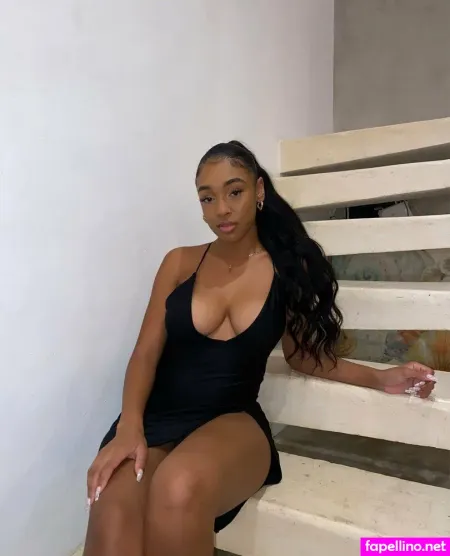 Poeticjusticeee OnlyFans Thumbnail #mVABBq8unJ