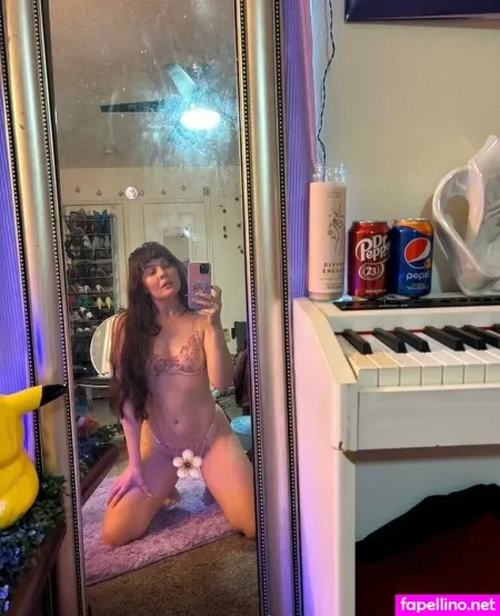 Poetickate OnlyFans Thumbnail #OW1RfoddUq