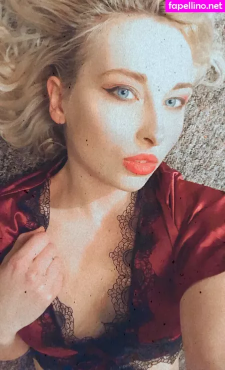 Poeticminx OnlyFans Thumbnail #6cI4UEM119