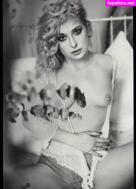 Poeticminx OnlyFans Thumbnail #OjXj8pUXVB