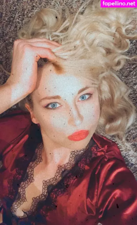 Poeticminx OnlyFans Thumbnail #p8e1VJKEF8