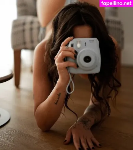 Poetique Girl OnlyFans Thumbnail #mn2Y9KlaRm