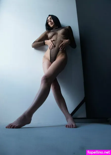 Poison Lips OnlyFans Thumbnail #2olX7sum2x