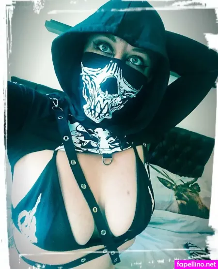 Poisonenvy92 OnlyFans Thumbnail #1QrDu9G2eJ