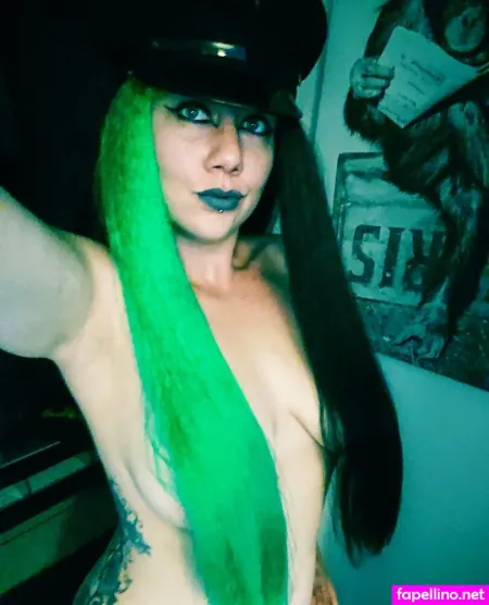 Poisonenvy92 OnlyFans Thumbnail #Wxnsgub337