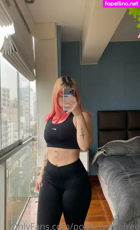 Poisonyvieefree OnlyFans Thumbnail #uCBIdTdku5