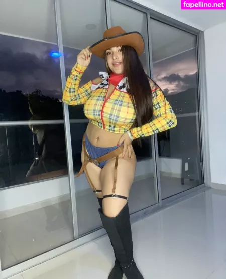 Poliamor OnlyFans Thumbnail #qmNddELTFe