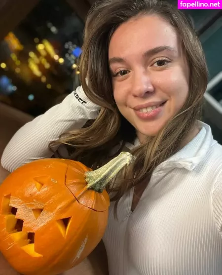 Polina Azarova 2 OnlyFans Thumbnail #w5VtjviDbj