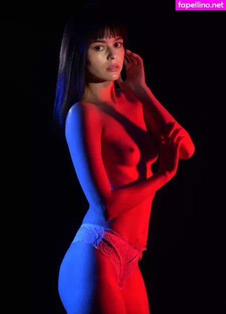 Polina Barenfeld OnlyFans Thumbnail #9Amzkdd59g