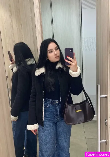 Polina Dream OnlyFans Thumbnail #J1HAPrS8qn