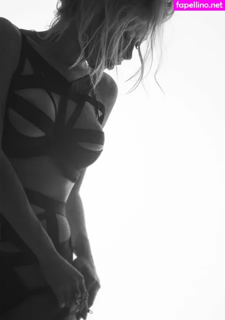 Polina Logunova OnlyFans Thumbnail #Aqcb8joZpN