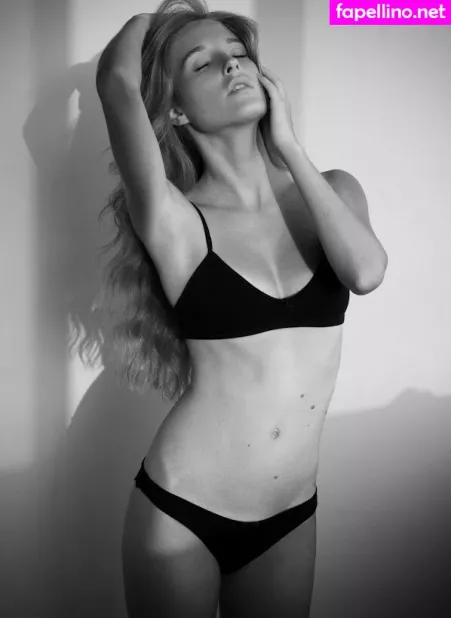 Polina Logvin OnlyFans Thumbnail #iOXvOsD56g