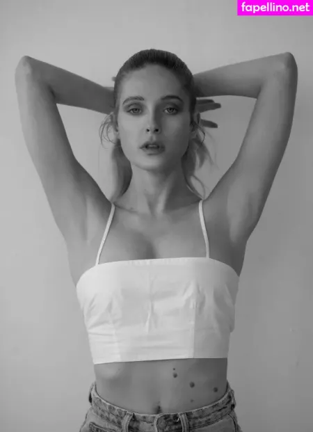 Polina Logvin OnlyFans Thumbnail #vZ1ynyeZbl