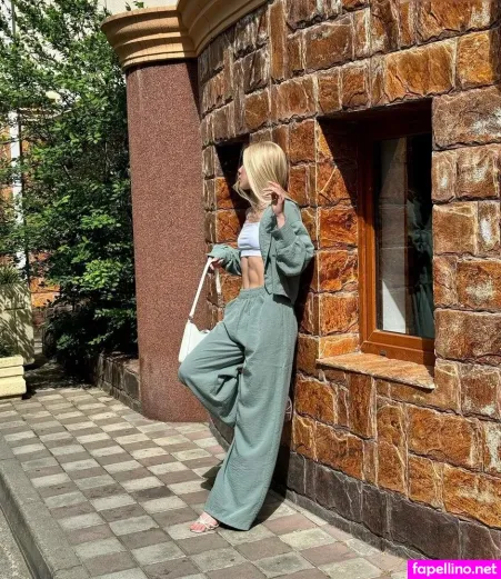 Polina Parfenenko OnlyFans Thumbnail #F6EL8jhcd4