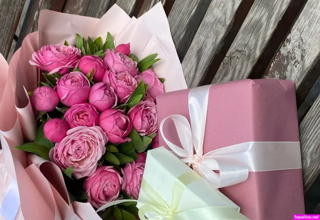 Polly Private Main Profile Photo