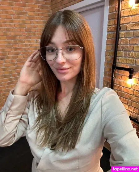 Polly Private OnlyFans Thumbnail #h7RszWjhSk