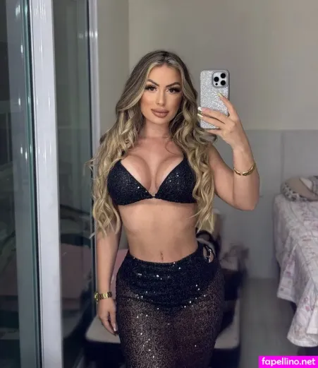 Polly Santos Main Profile Photo