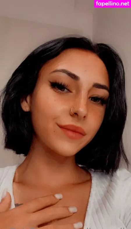 Polly Smalls OnlyFans Thumbnail #MVsGTU12W0