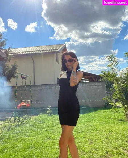 Polly Smalls OnlyFans Thumbnail #nJfNGKQ7aM