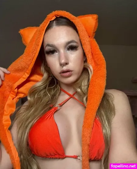 Pollybluefree OnlyFans Thumbnail #3NavZKYY6X