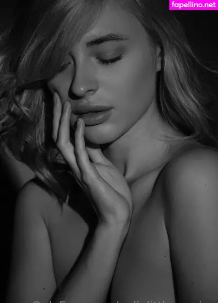 Pollylittlecaprice OnlyFans Thumbnail #1fU0Z2mFiL