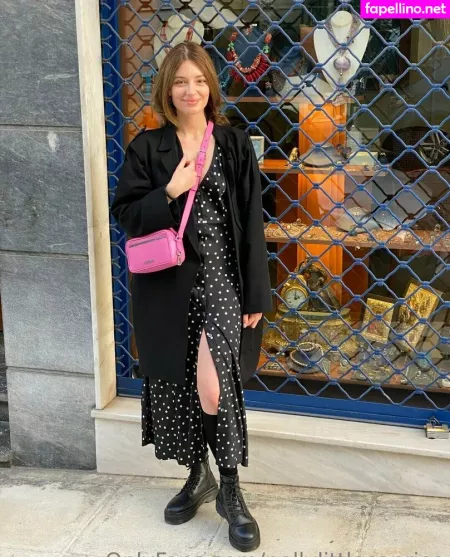 Pollylittlecaprice OnlyFans Thumbnail #UQWImSztYI