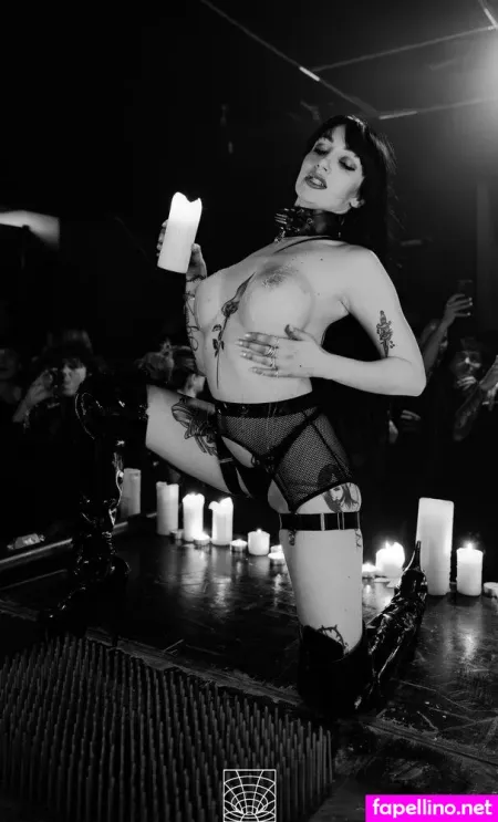 Pollyredmodel OnlyFans Thumbnail #iuneD2zepS