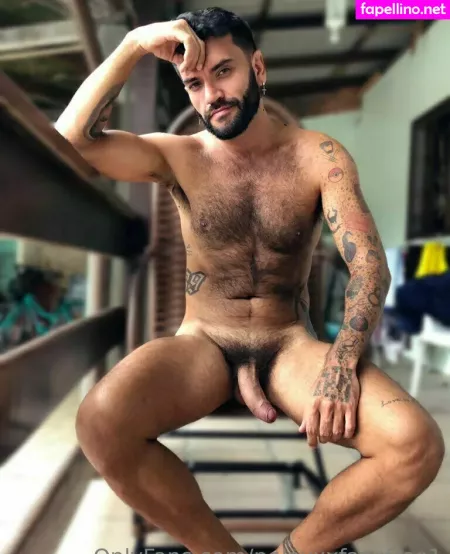 Poloxxxfansfree1 OnlyFans Thumbnail #02kalQKTik