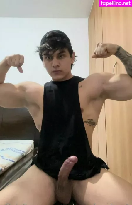 Poloxxxfansfree1 OnlyFans Thumbnail #DNneEHTMNB