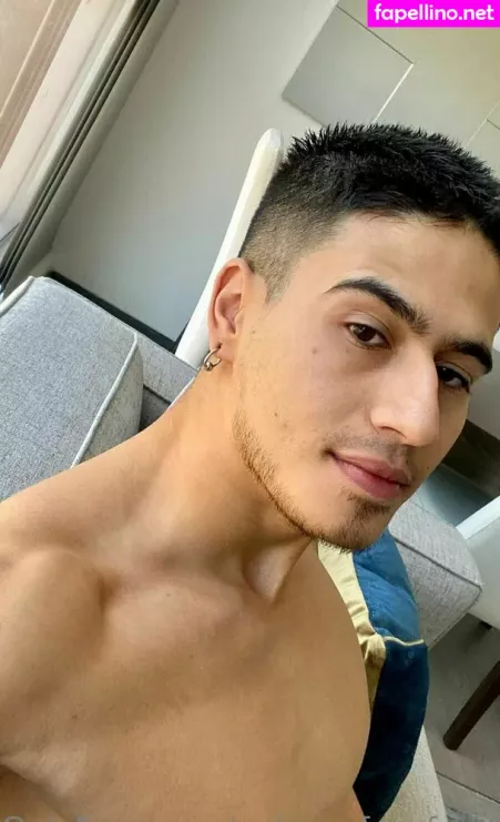 Poloxxxfansfree1 OnlyFans Thumbnail #crnHI5x7iV