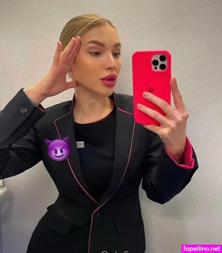 Poly Dolly Main Profile Photo