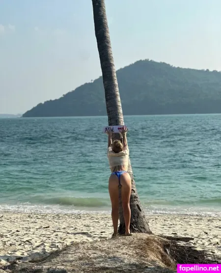 Poly Honey OnlyFans Thumbnail #IFoWz9ECOb