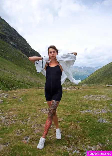 Poly Luna 1 OnlyFans Thumbnail #2oMMSRqJ9q