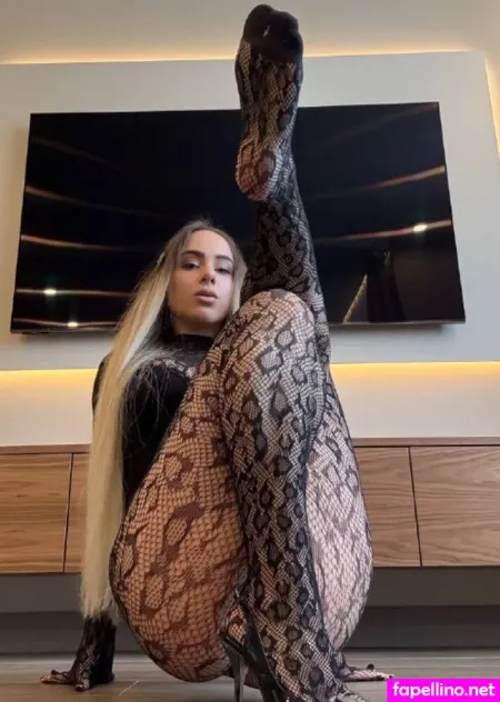 Polya Shka Link OnlyFans Thumbnail #I190ehc25r