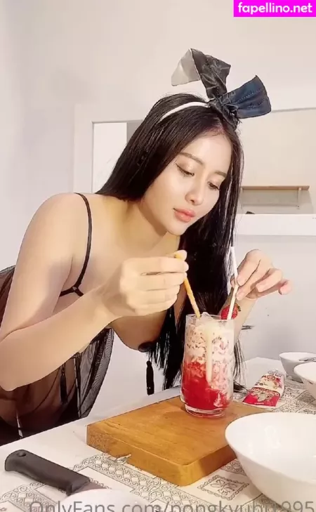 Pongkyubi1995 OnlyFans Thumbnail #v6mS7Vbj2Q