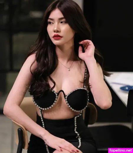 Pony Pony1225 OnlyFans Thumbnail #YqDnEeXpTz