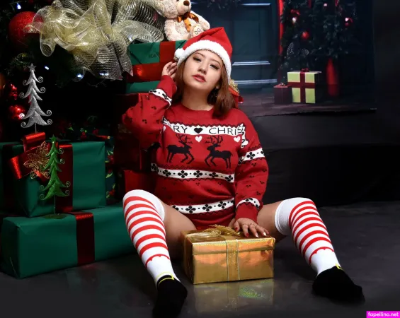 Ponyvonfree OnlyFans Thumbnail #PmHNBETwn0