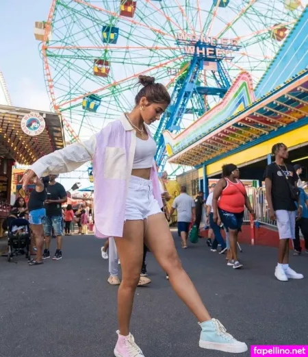 Pooja Hegde OnlyFans Thumbnail #UFcLVQksBW