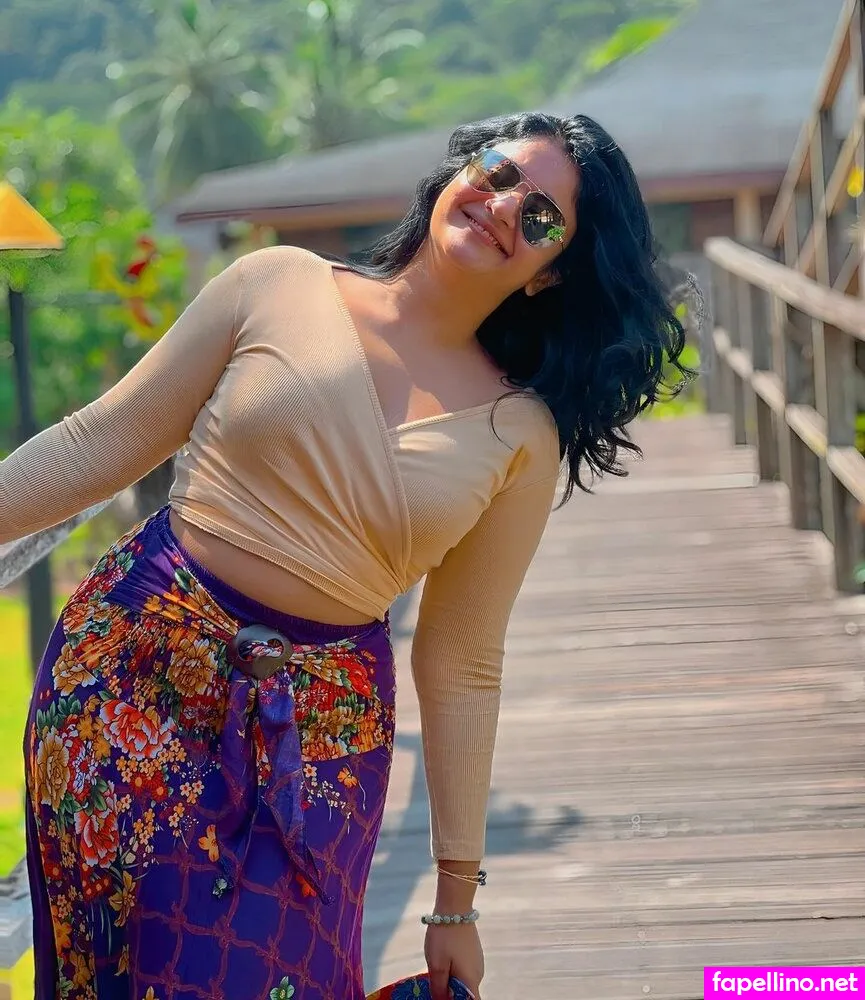 Poonam Bajwa Nude Leaked OnlyFans Photo #0mpt8Vljbt