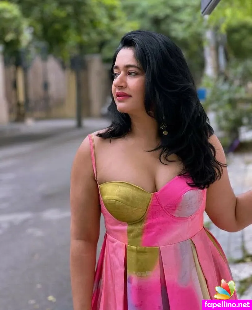 Poonam Bajwa Nude Leaked OnlyFans Photo #6gZDSIq8Kc