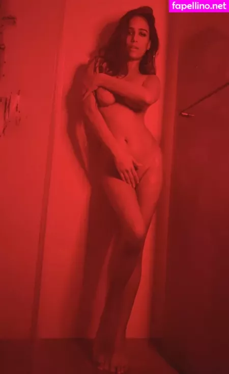 Poonampandeytv OnlyFans Thumbnail #B2H6YrjnWg
