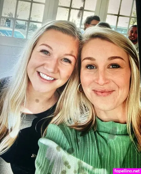 Popcorn In Bed OnlyFans Thumbnail #daAn82qBsk