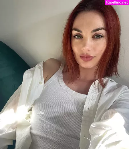 Poppy Corby Tuech OnlyFans Thumbnail #su5ihWohJ5