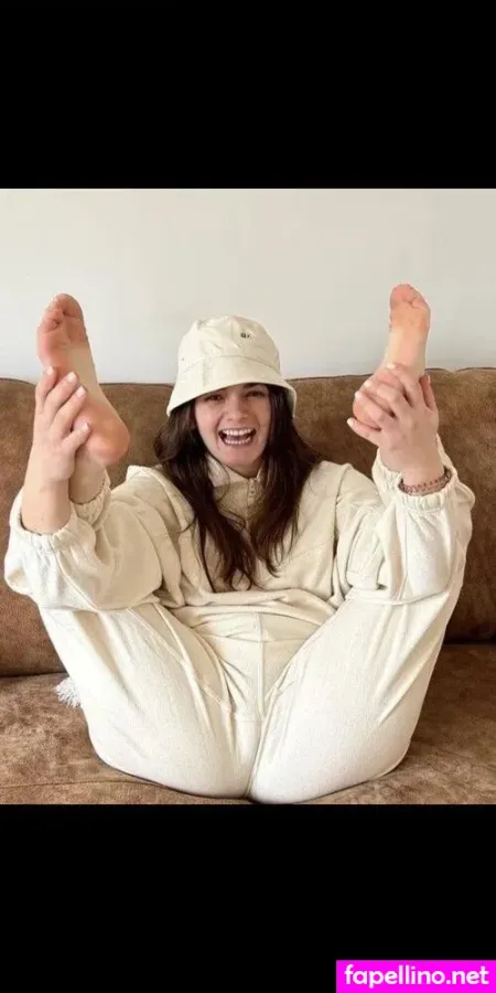 Poppy Hollins OnlyFans Thumbnail #vCLalKoyoO