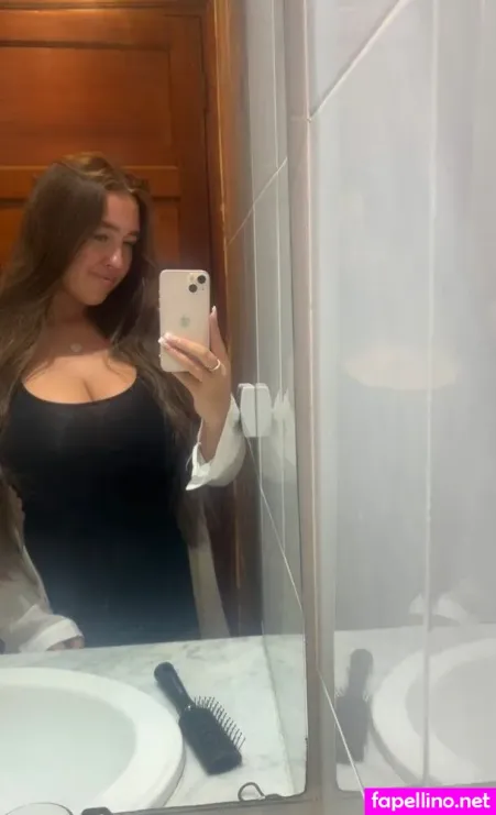 Poppy R OnlyFans Thumbnail #8b4HuZiaXN