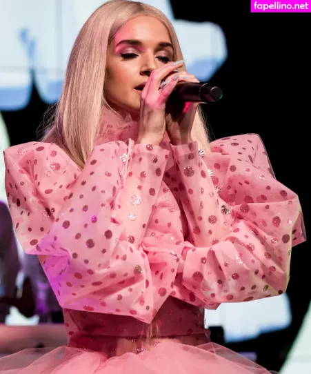 Poppy OnlyFans Thumbnail #LzR5Qx8vZ4